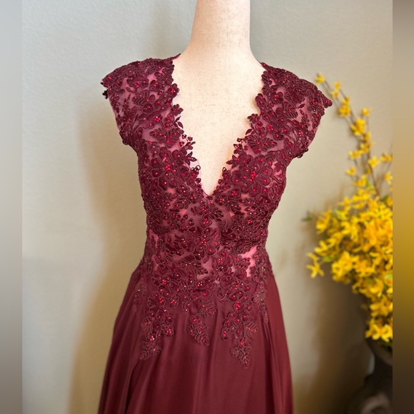 Gorgeous Maroon Prom Dress - Picture 2 of 13